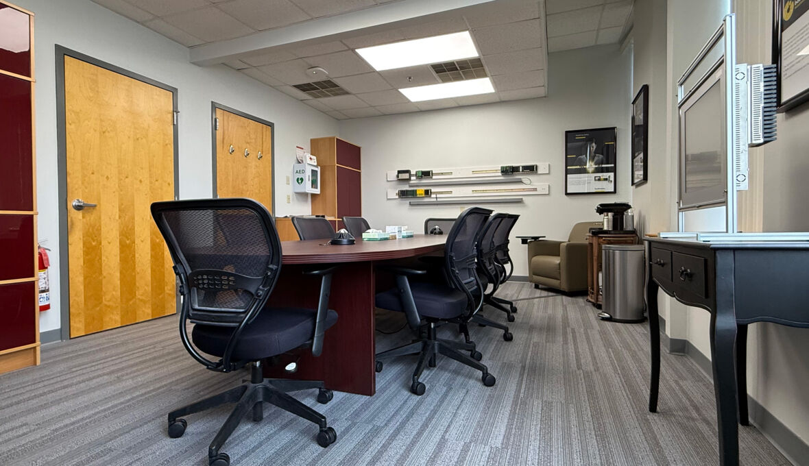 20251113_Andover_Office_Table_Side_Web