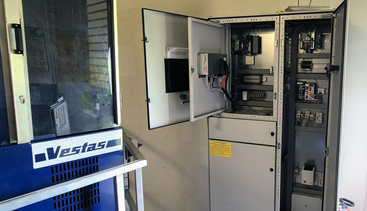 02_Schaltschrank 02_Schaltschrank