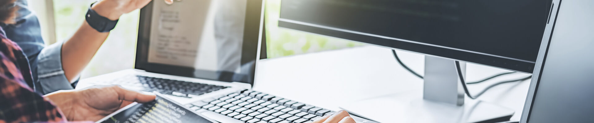 Fotolia_223682895_XXL_lichtpunkt_bearb