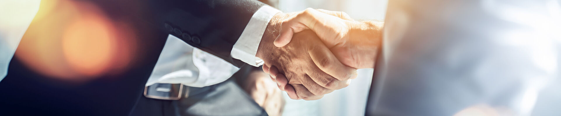 AdobeStock_454297497_lichtpunkt_bearb_web