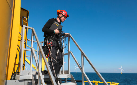 BAM-technician at work