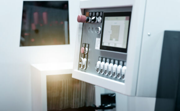 AdobeStock_348399274_lichtpunkt_bearb