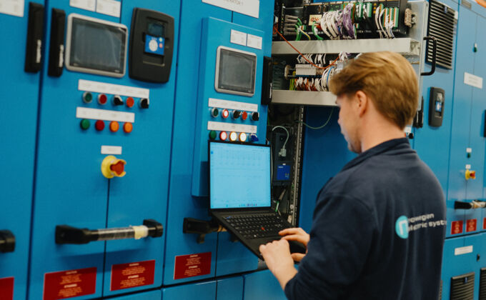 03a_Control System_(c)NES_web